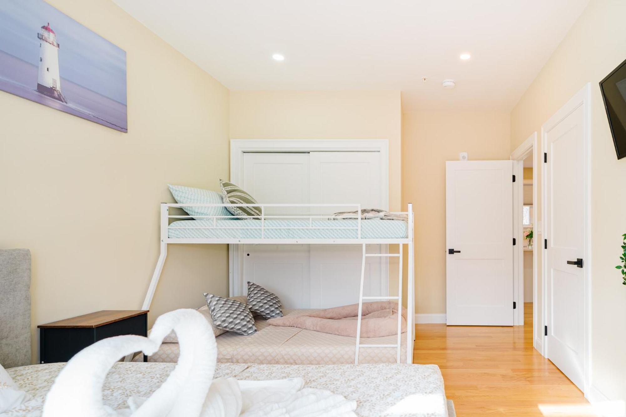60-3 3Br Boston - Sleek Apartment Near Franklin Park Boston