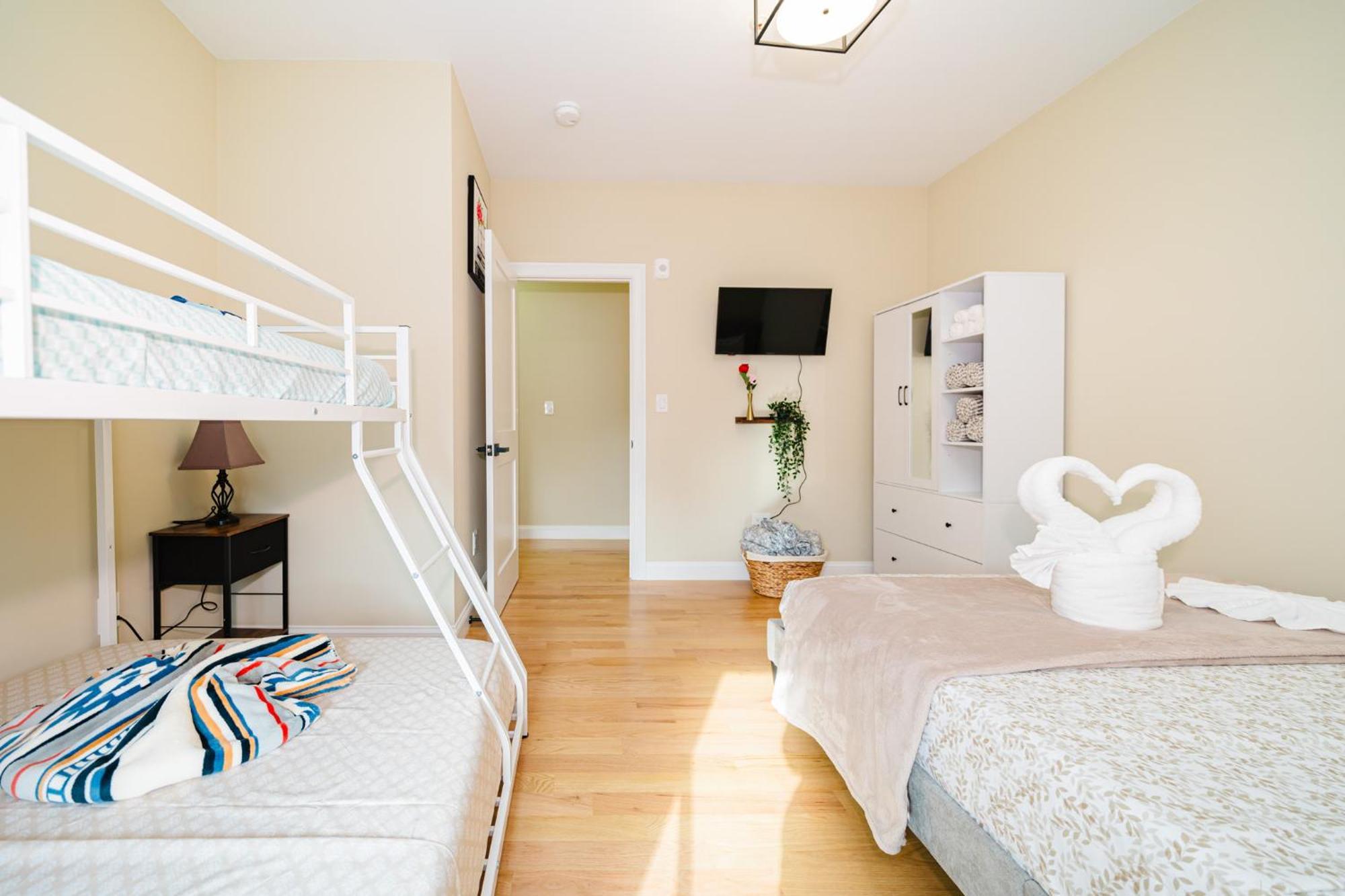 60-3 3Br Boston - Sleek Apartment Near Franklin Park * Boston